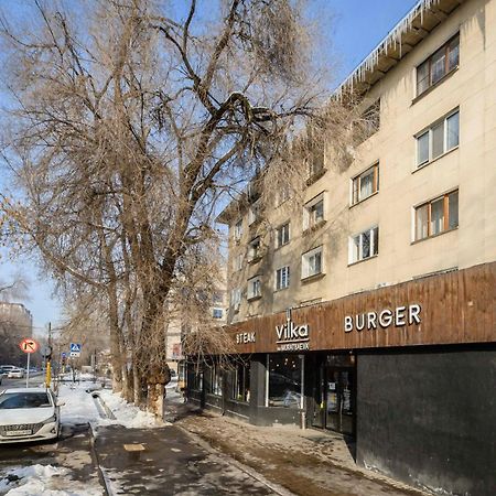 Mid-Century Charm Apartments В Центре Алматы Exterior foto